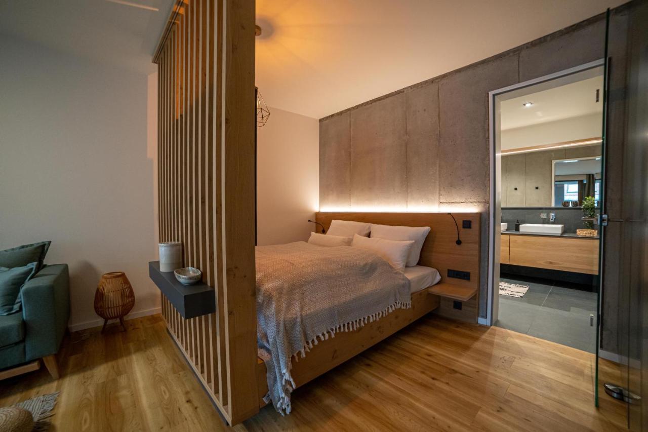 Full House Premium Apartments Йена Екстериор снимка