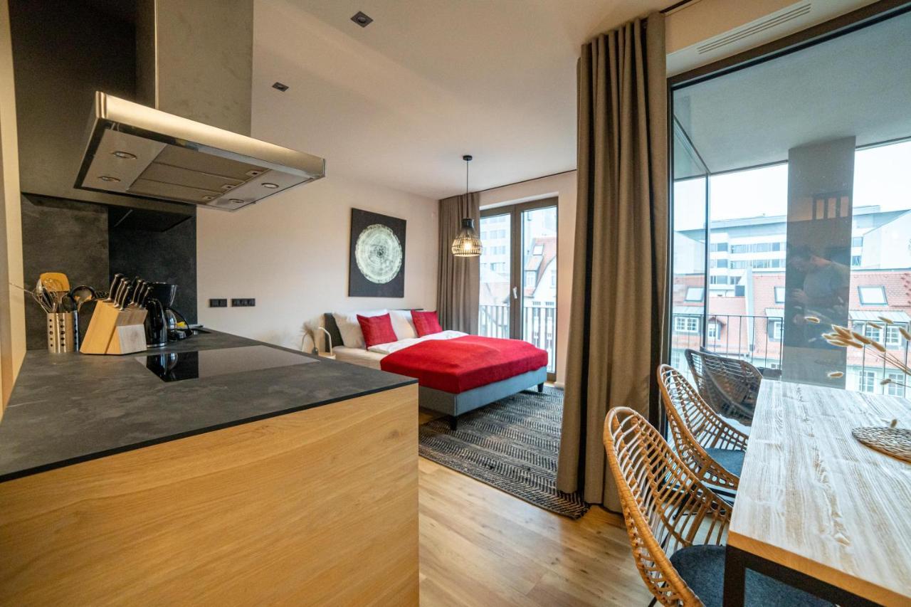 Full House Premium Apartments Йена Екстериор снимка