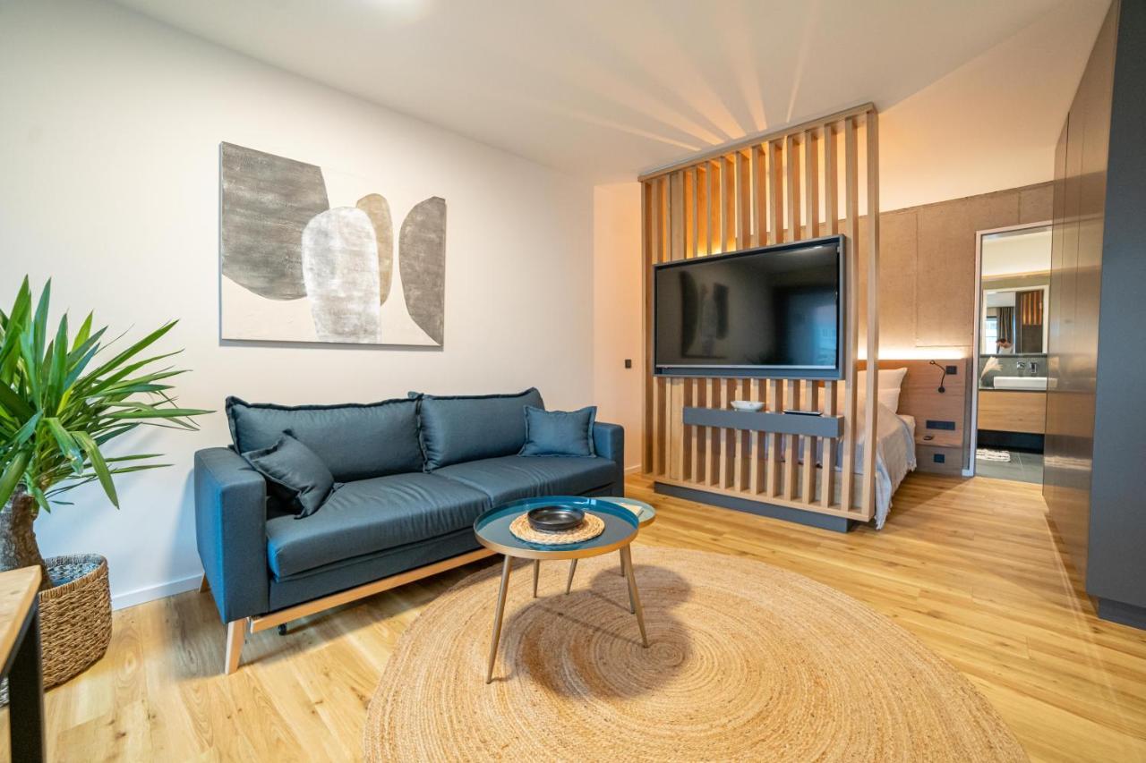 Full House Premium Apartments Йена Екстериор снимка
